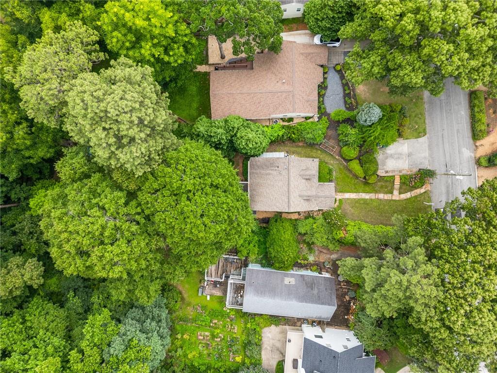 1834 Woodland Hills Avenue NW