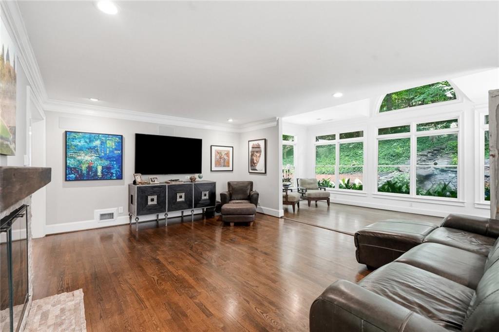2321 Bohler Road NW