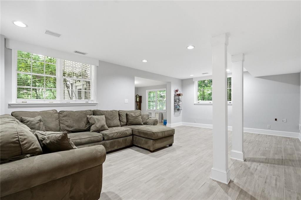 2321 Bohler Road NW
