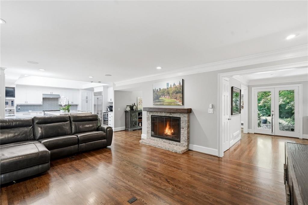 2321 Bohler Road NW