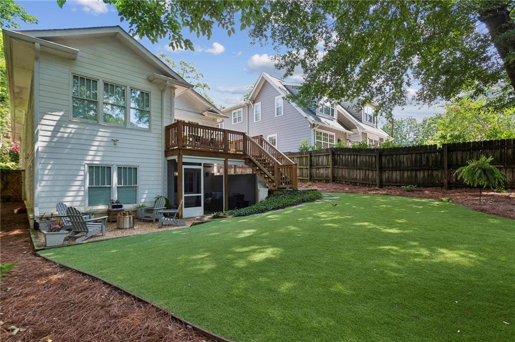 39 East Drive NE