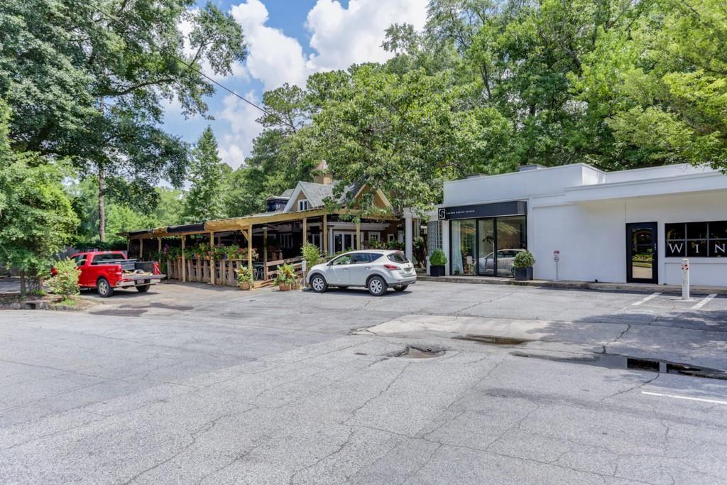 39 East Drive NE