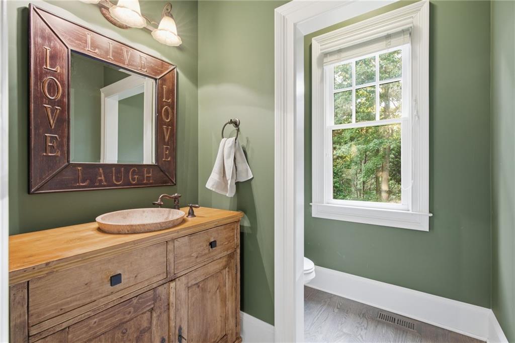 15625 Canterbury Chase
