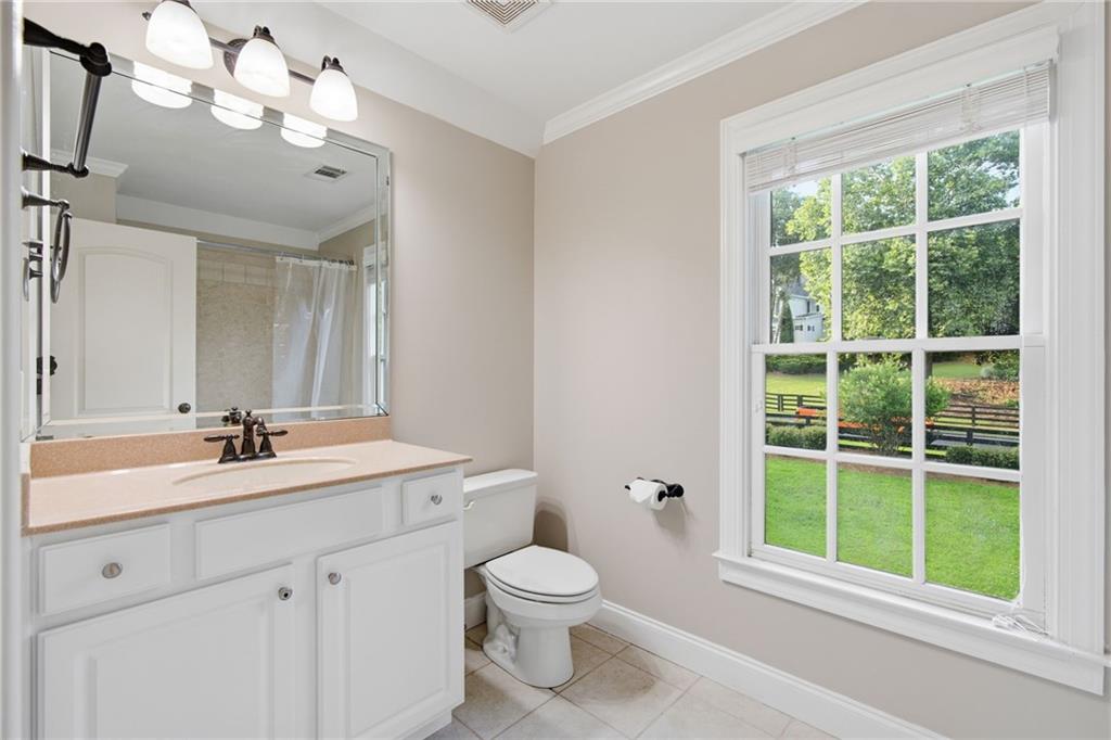 15625 Canterbury Chase