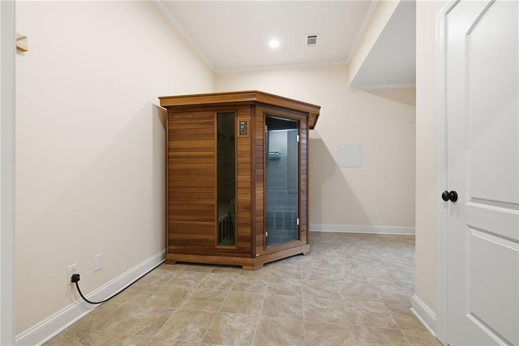 15625 Canterbury Chase