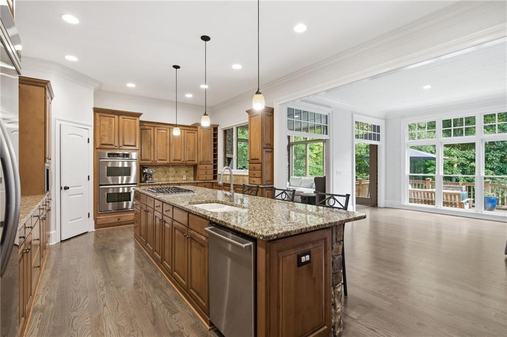 15625 Canterbury Chase