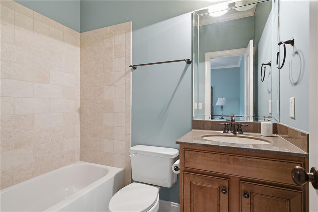 15625 Canterbury Chase