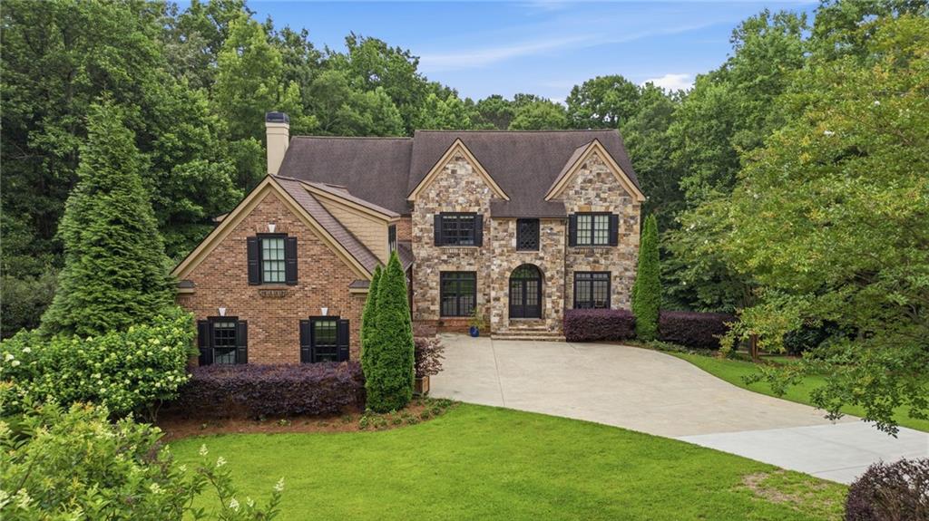 15625 Canterbury Chase