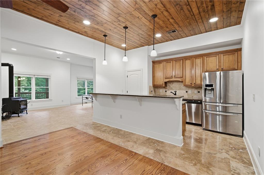 15625 Canterbury Chase