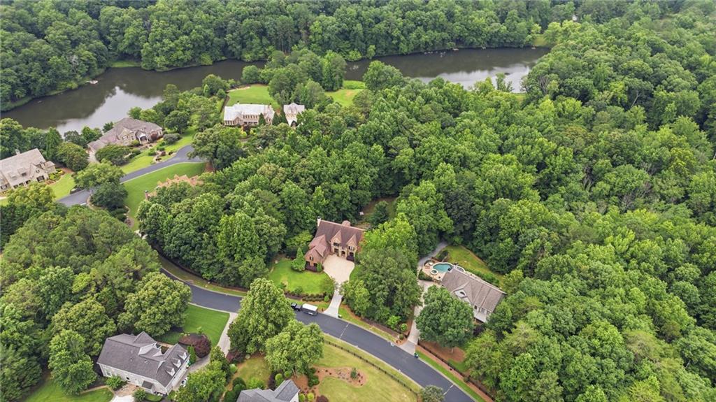 15625 Canterbury Chase