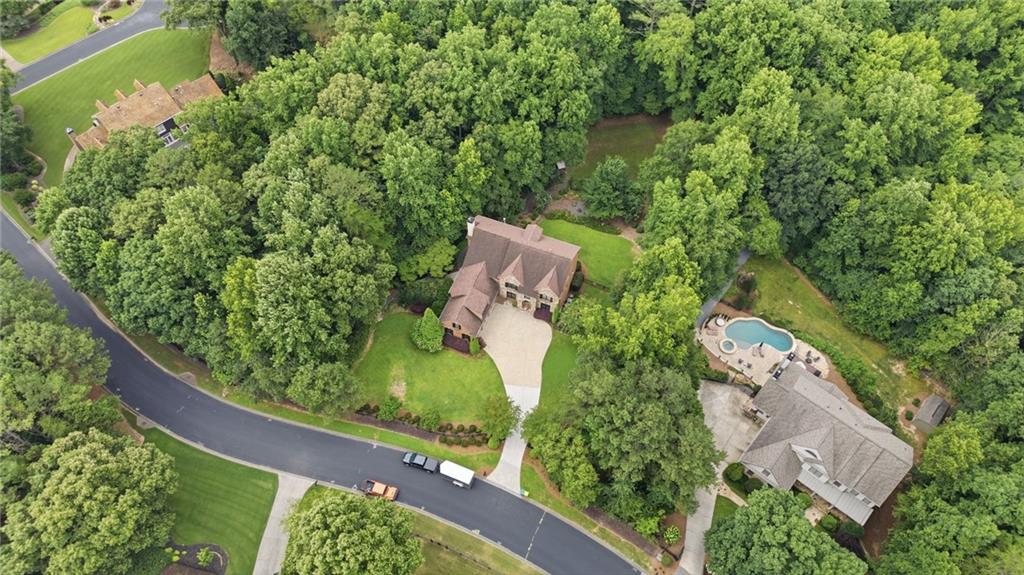 15625 Canterbury Chase