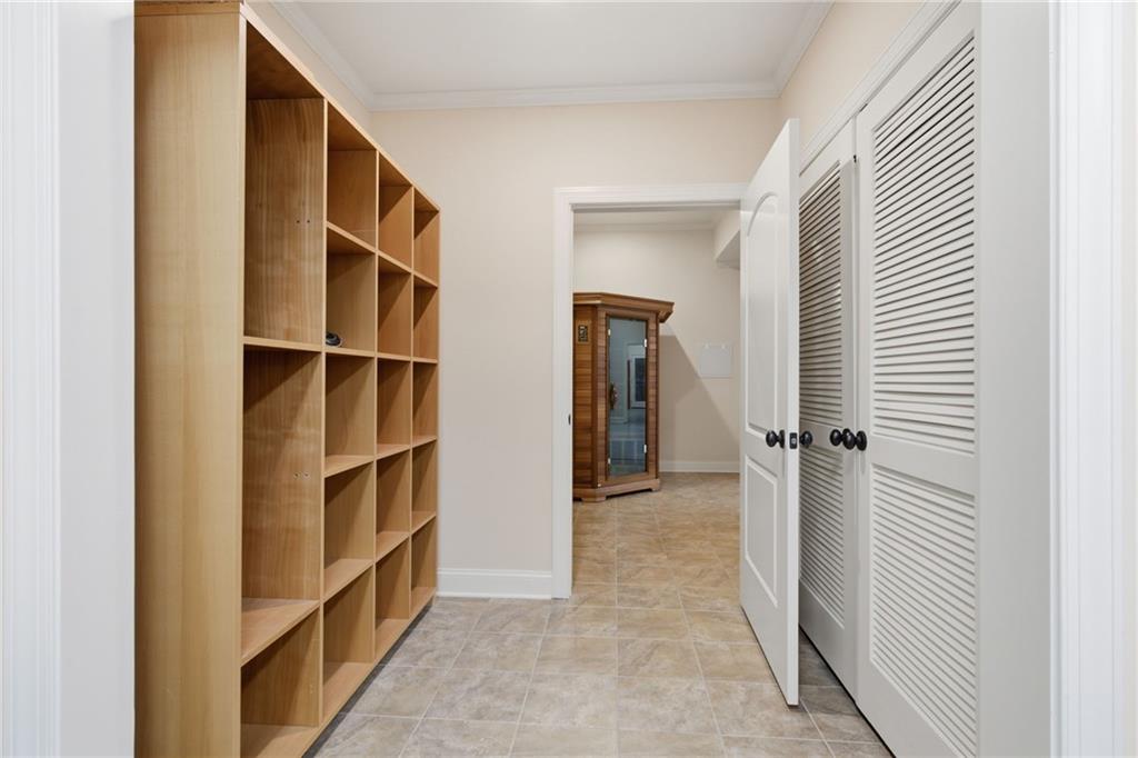 15625 Canterbury Chase