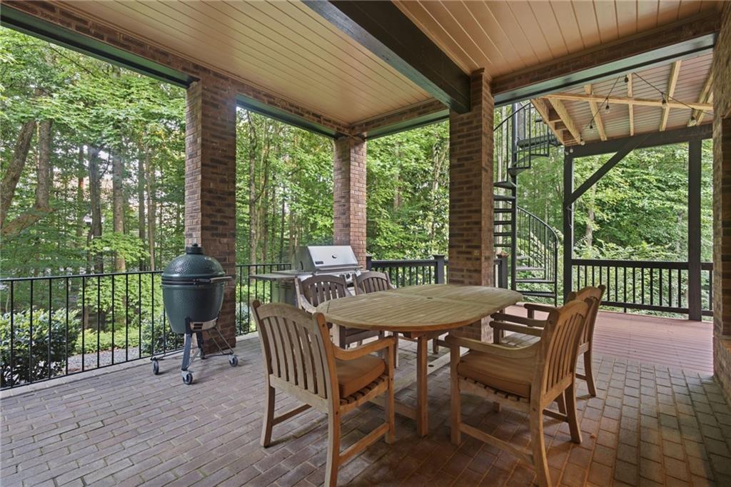 15625 Canterbury Chase