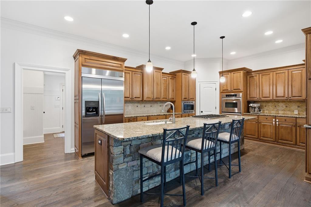 15625 Canterbury Chase