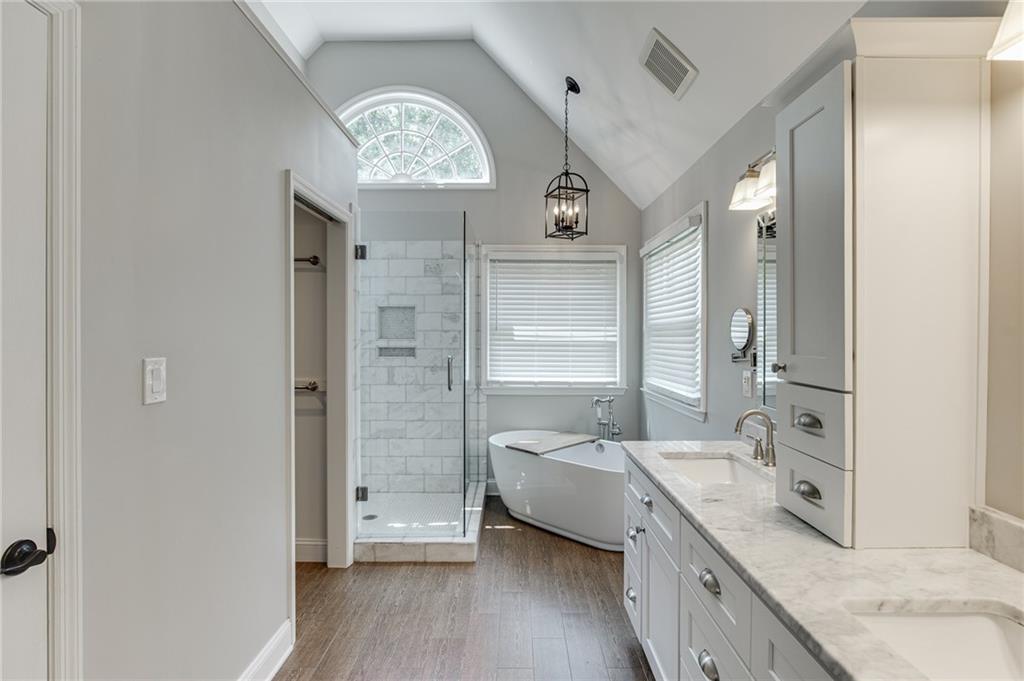555 Ashvale Overlook