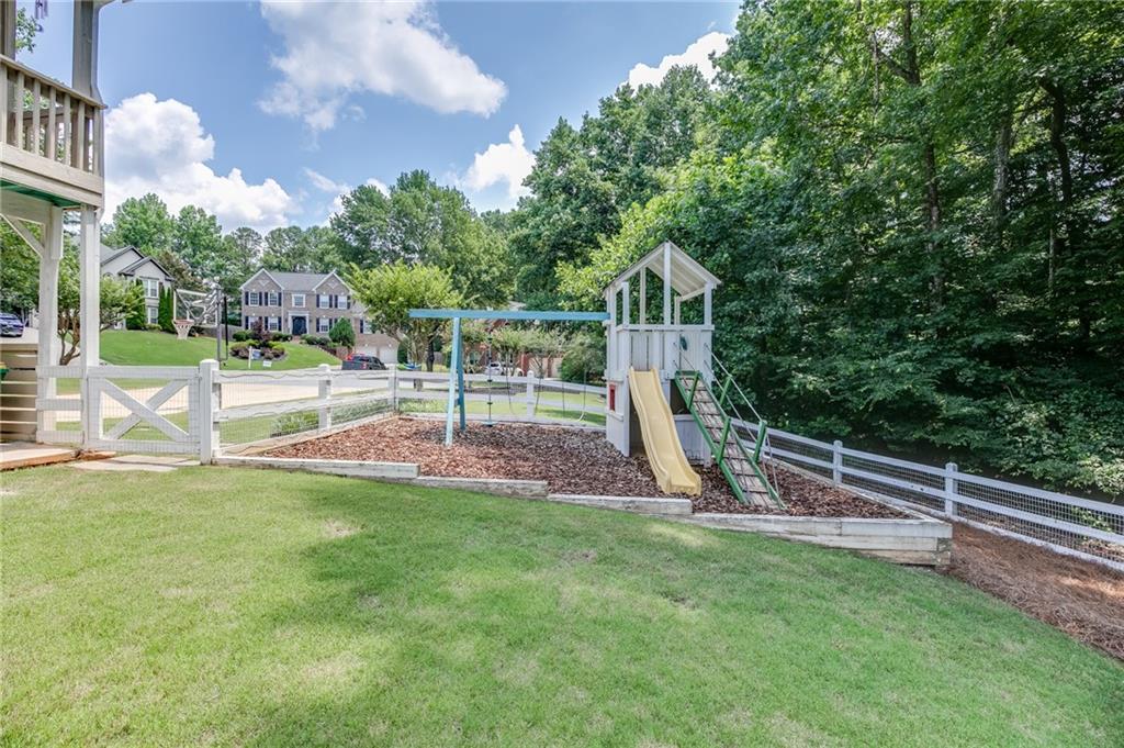 555 Ashvale Overlook