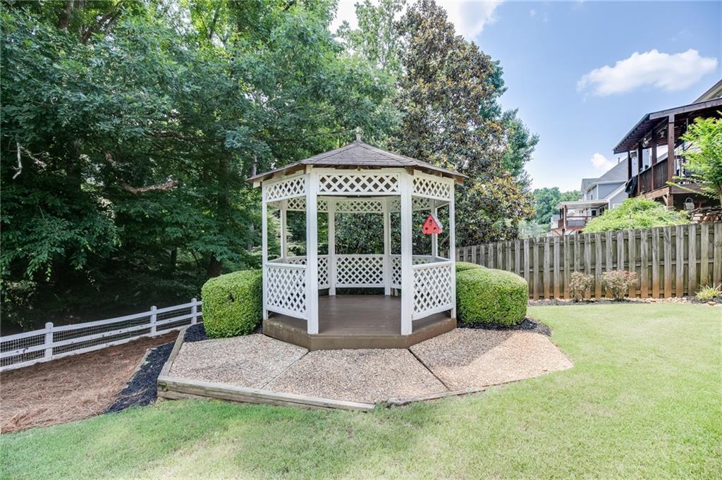 555 Ashvale Overlook