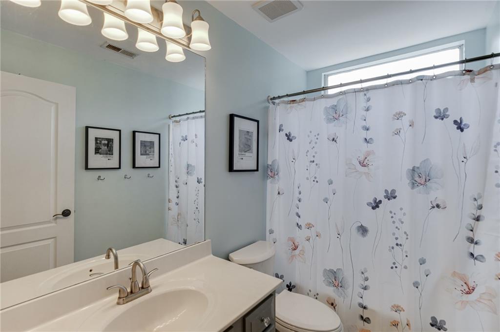 555 Ashvale Overlook