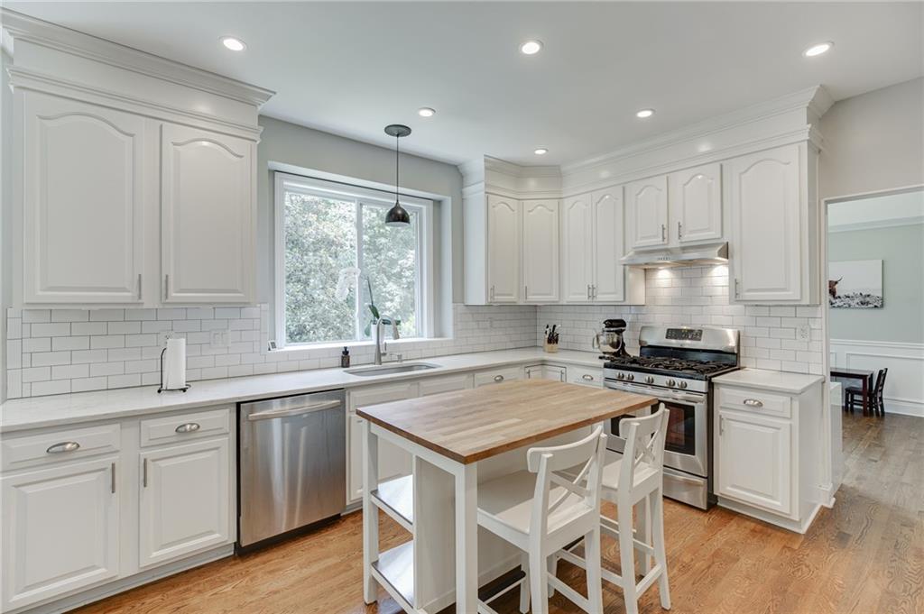 555 Ashvale Overlook
