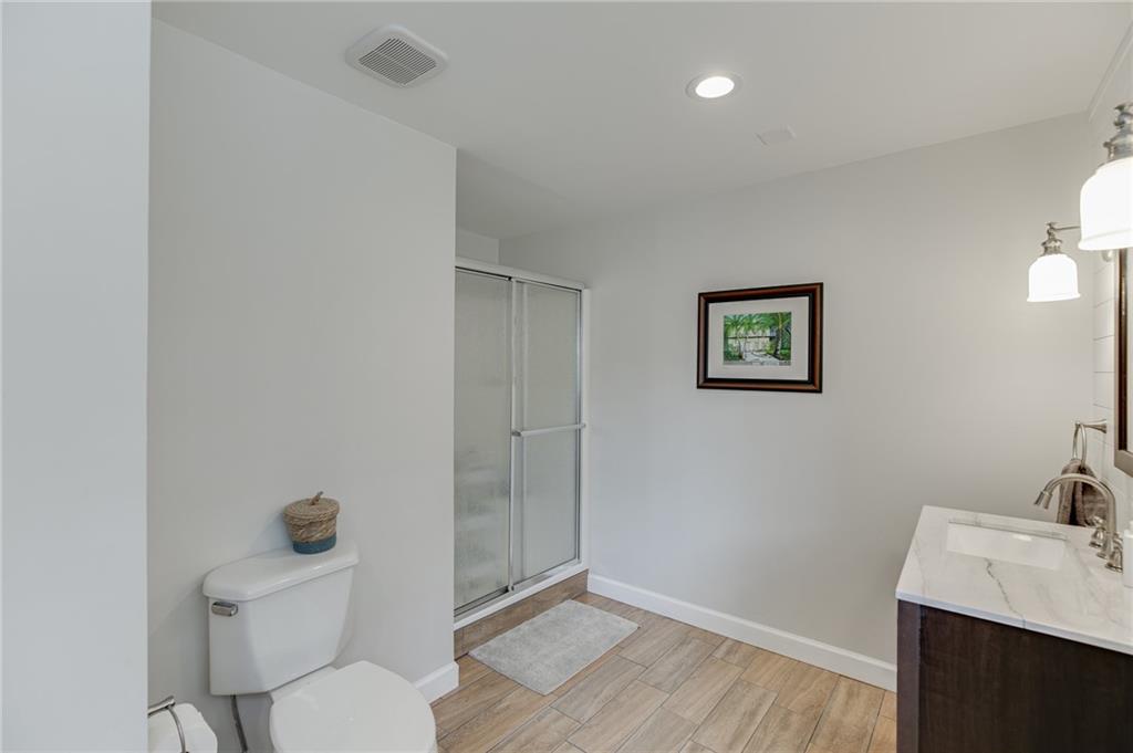 555 Ashvale Overlook