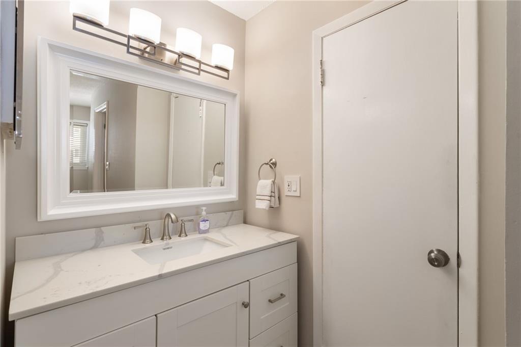 7312 Cardigan Circle