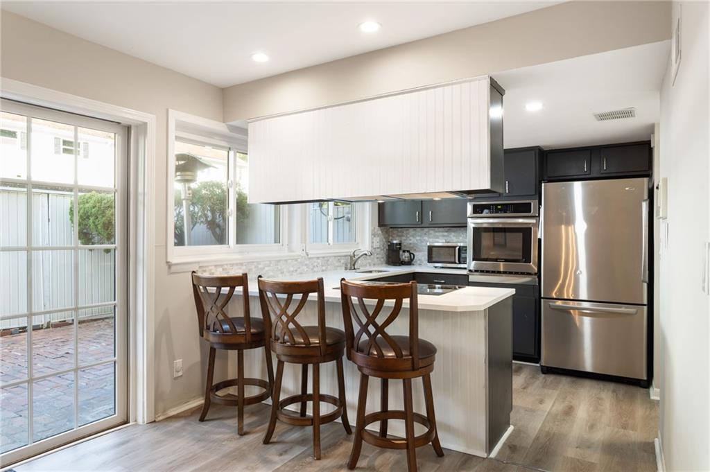 7312 Cardigan Circle