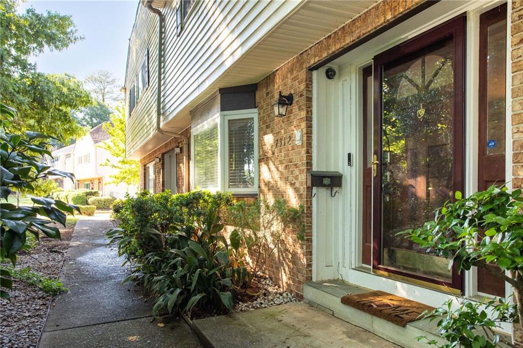 7312 Cardigan Circle