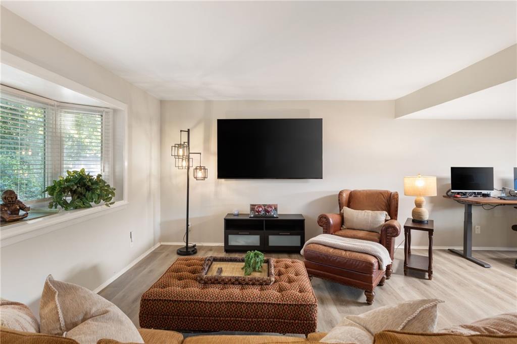 7312 Cardigan Circle
