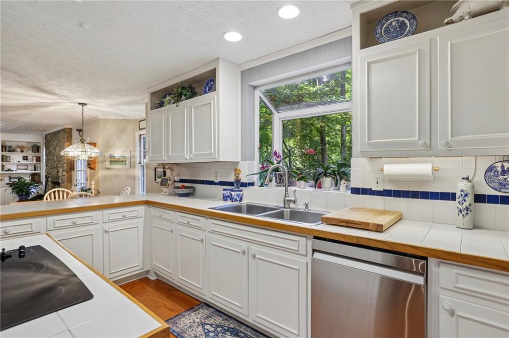 5510 Rodney Lane