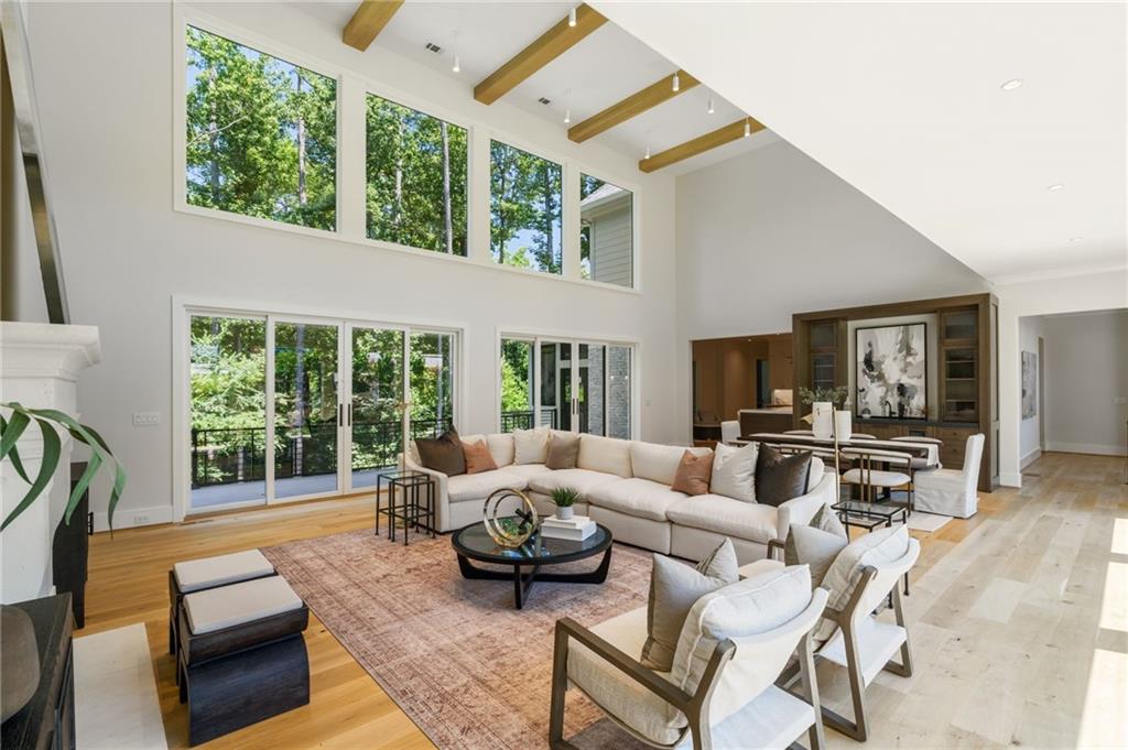 825 Kenry Court
