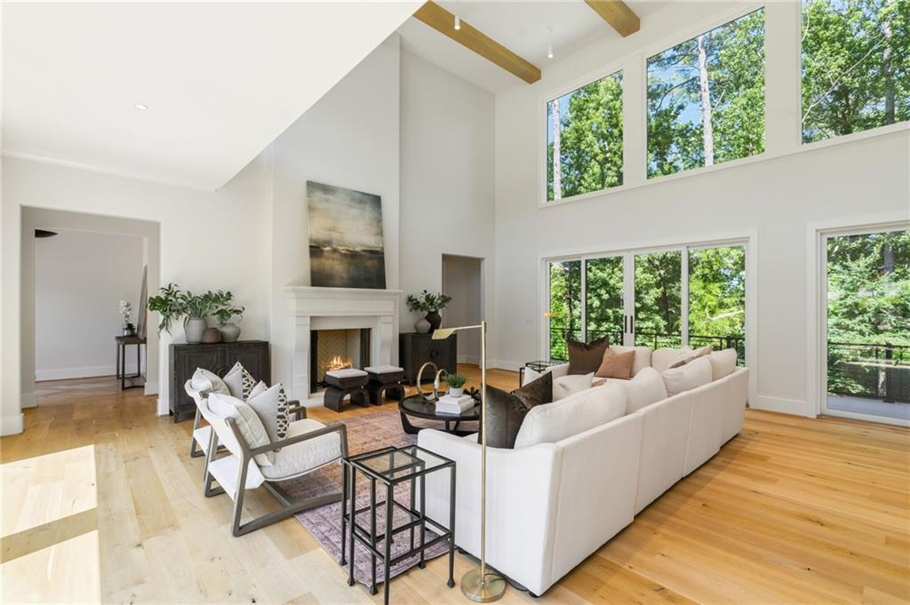 825 Kenry Court