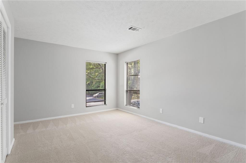 1009 McClelen Way
