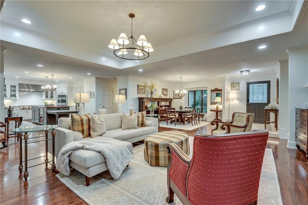 4085 Roxburgh Drive