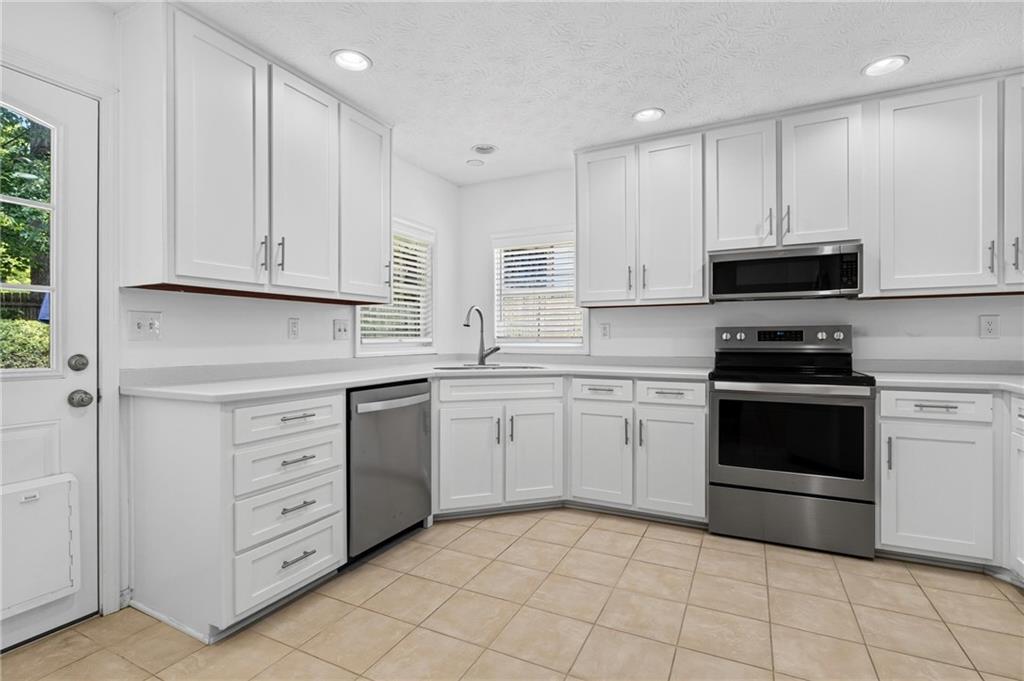 1125 Capital Club Circle NE