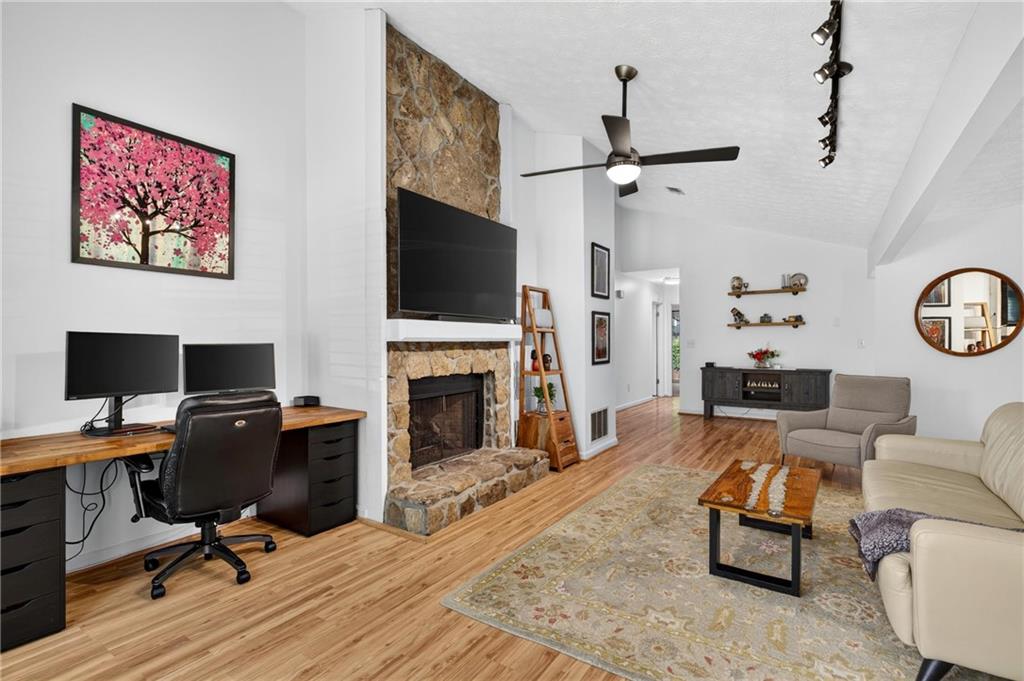 1125 Capital Club Circle NE