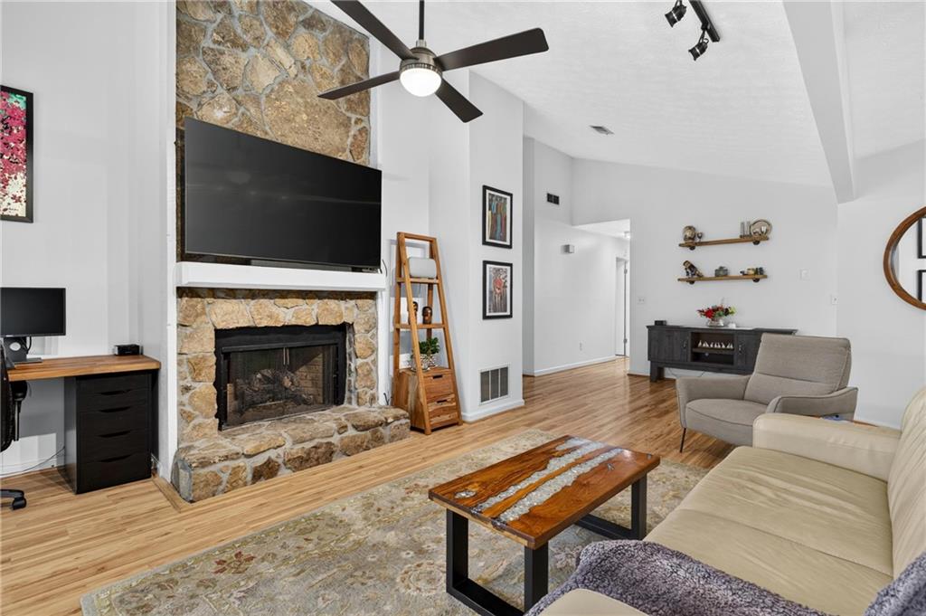 1125 Capital Club Circle NE