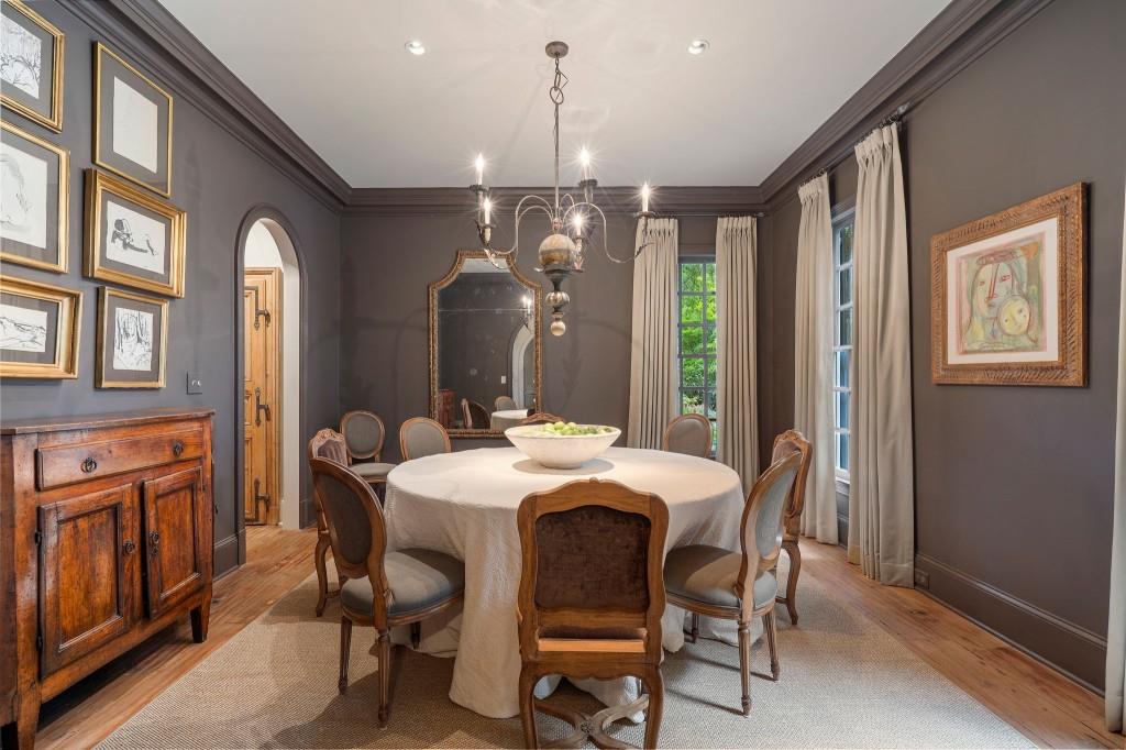 15 Chatsworth Place