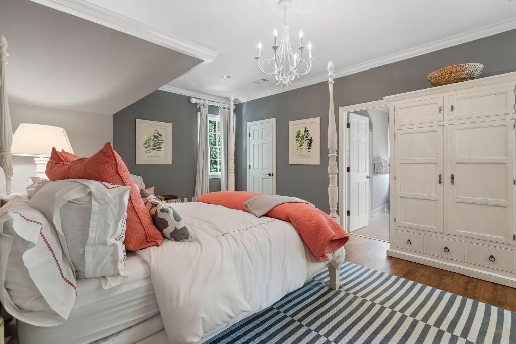 15 Chatsworth Place