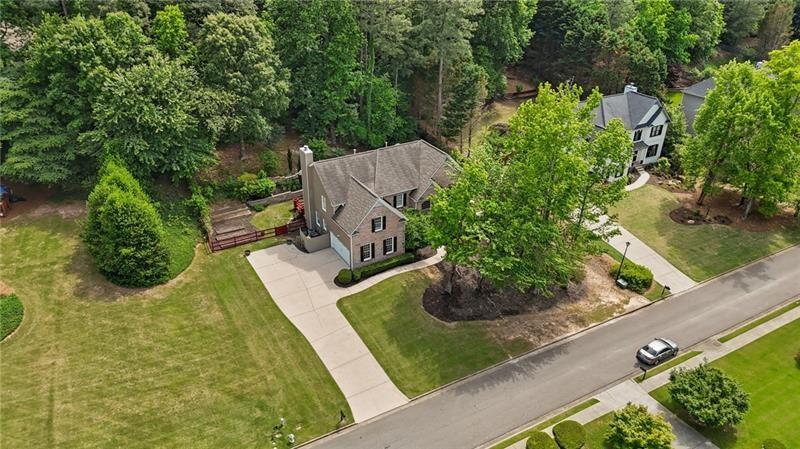 1235 Longpointe Pass