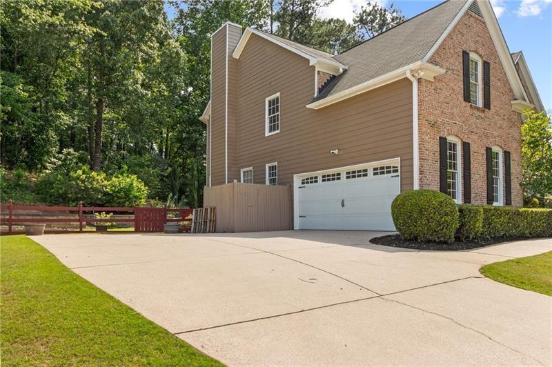 1235 Longpointe Pass