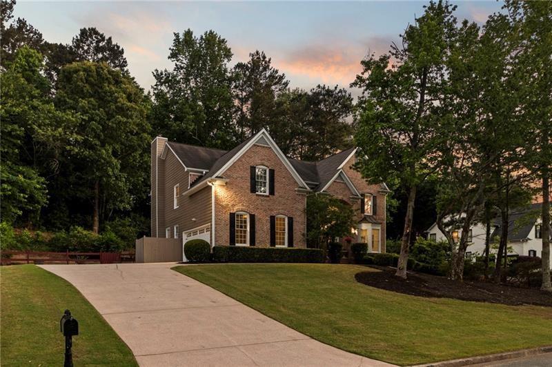 1235 Longpointe Pass
