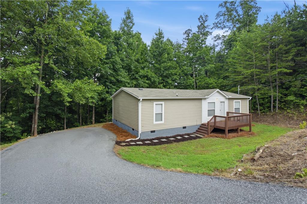 672 King Richard Court