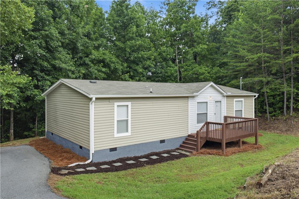 672 King Richard Court