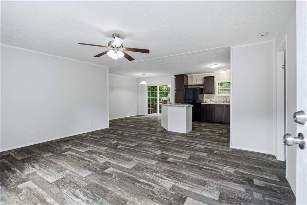 672 King Richard Court