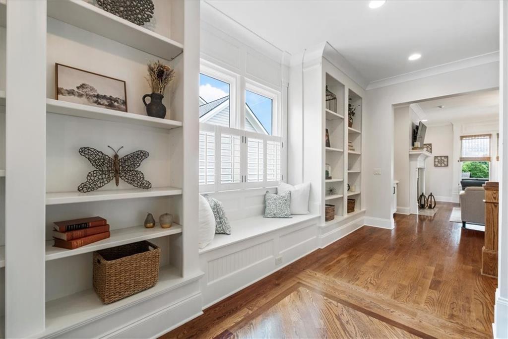 657 Dunbrody Drive