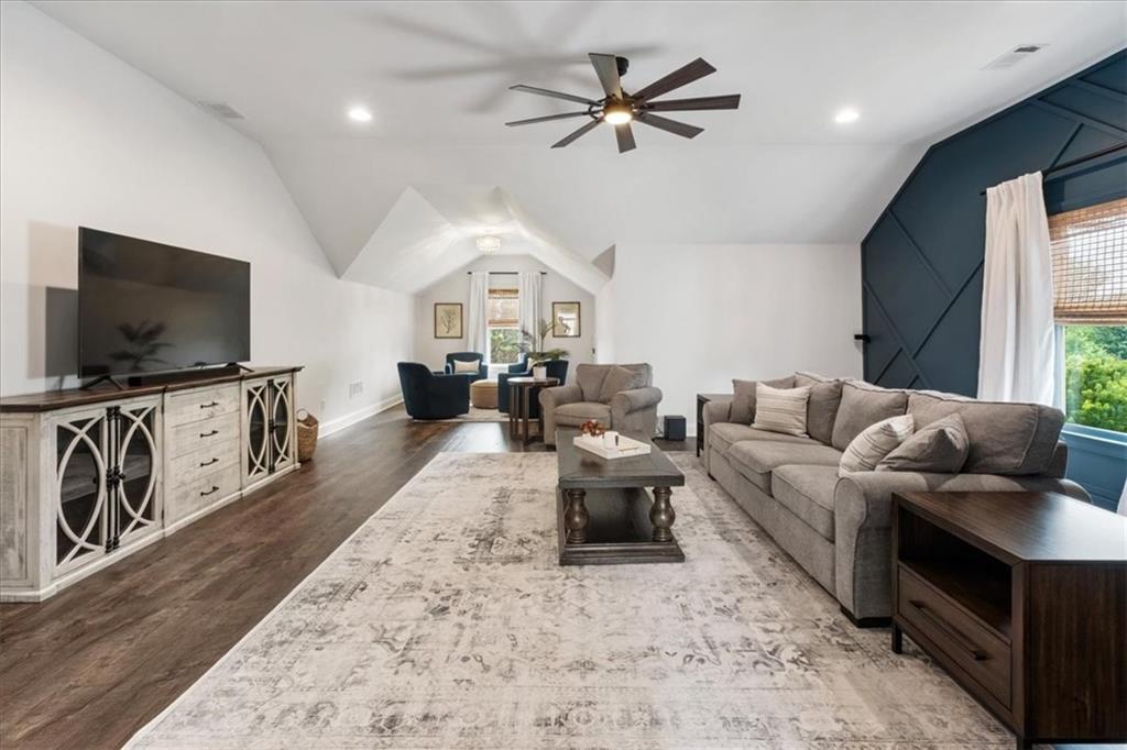 657 Dunbrody Drive