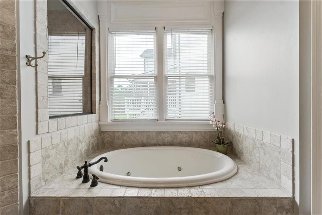 657 Dunbrody Drive