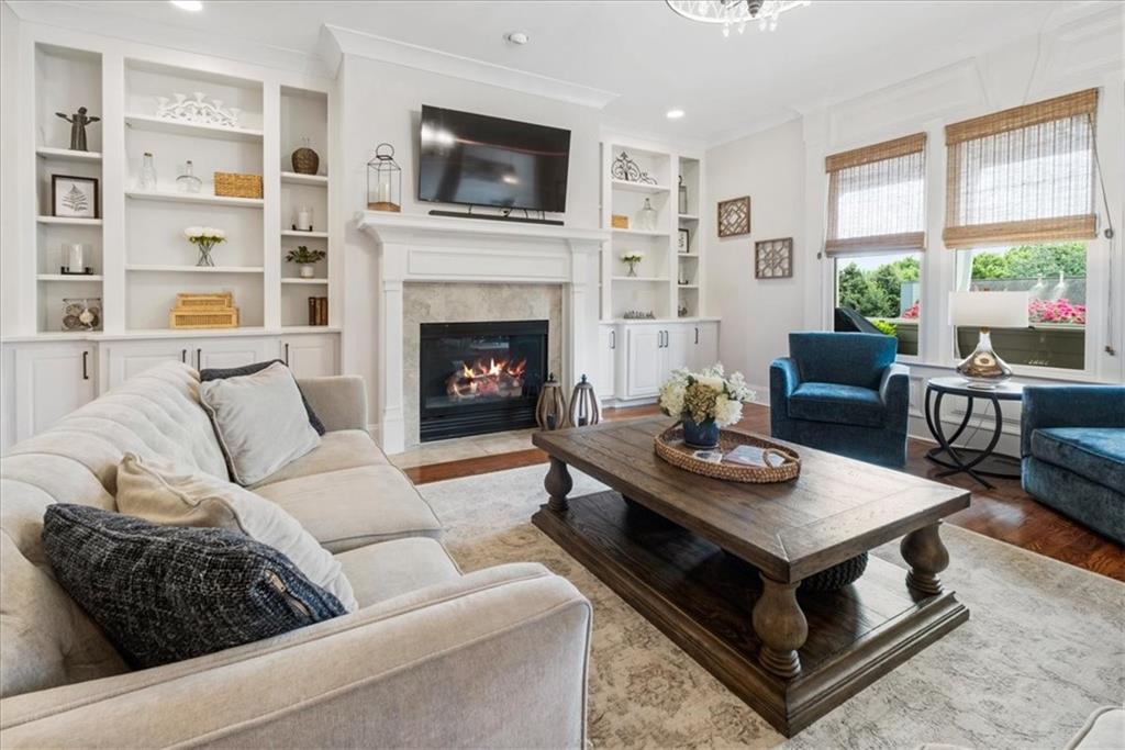 657 Dunbrody Drive