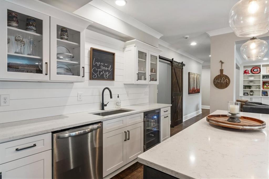 657 Dunbrody Drive