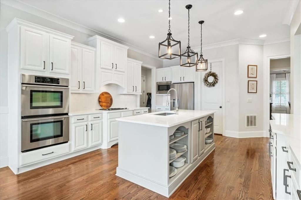 657 Dunbrody Drive